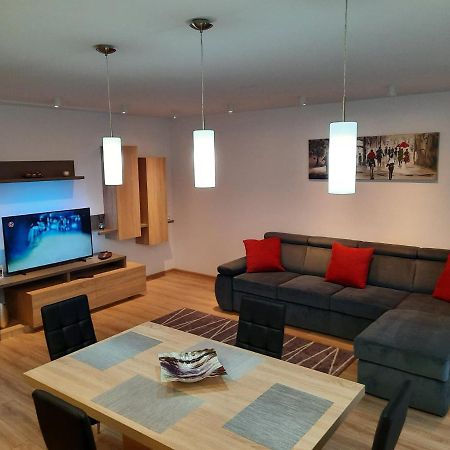 Sorin'S Comfortable Apartment Braşov Exterior foto